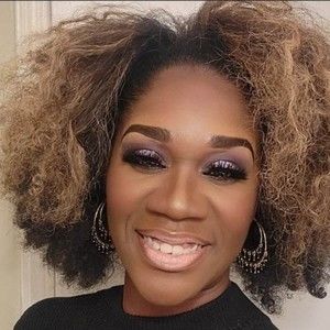 Meet your Posher, Nichele